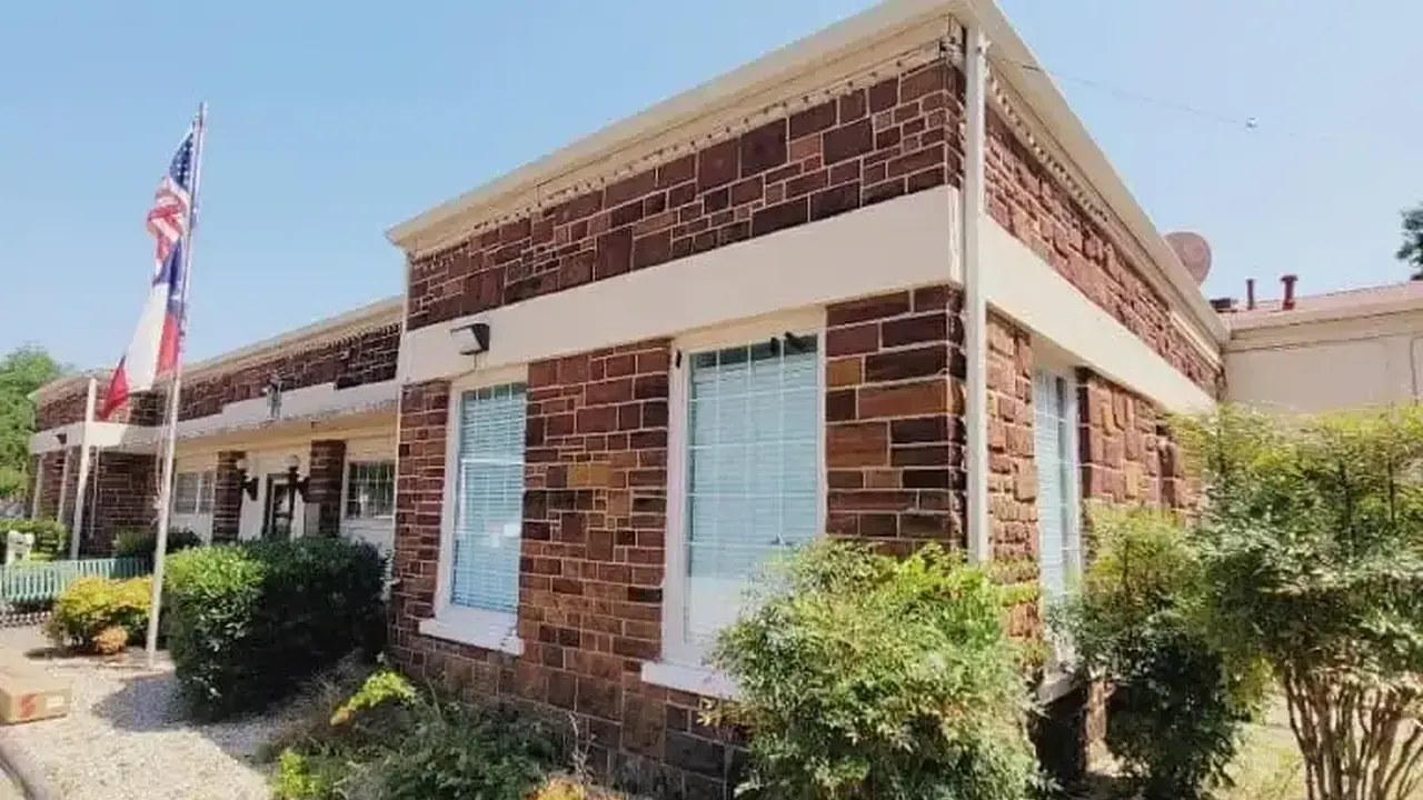 Seamless Gutter Installation
