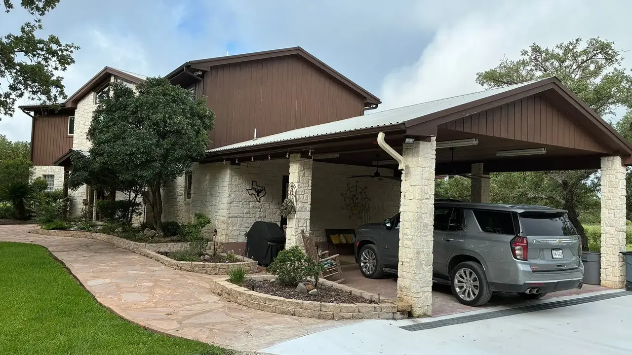 Seamless Gutter Installation