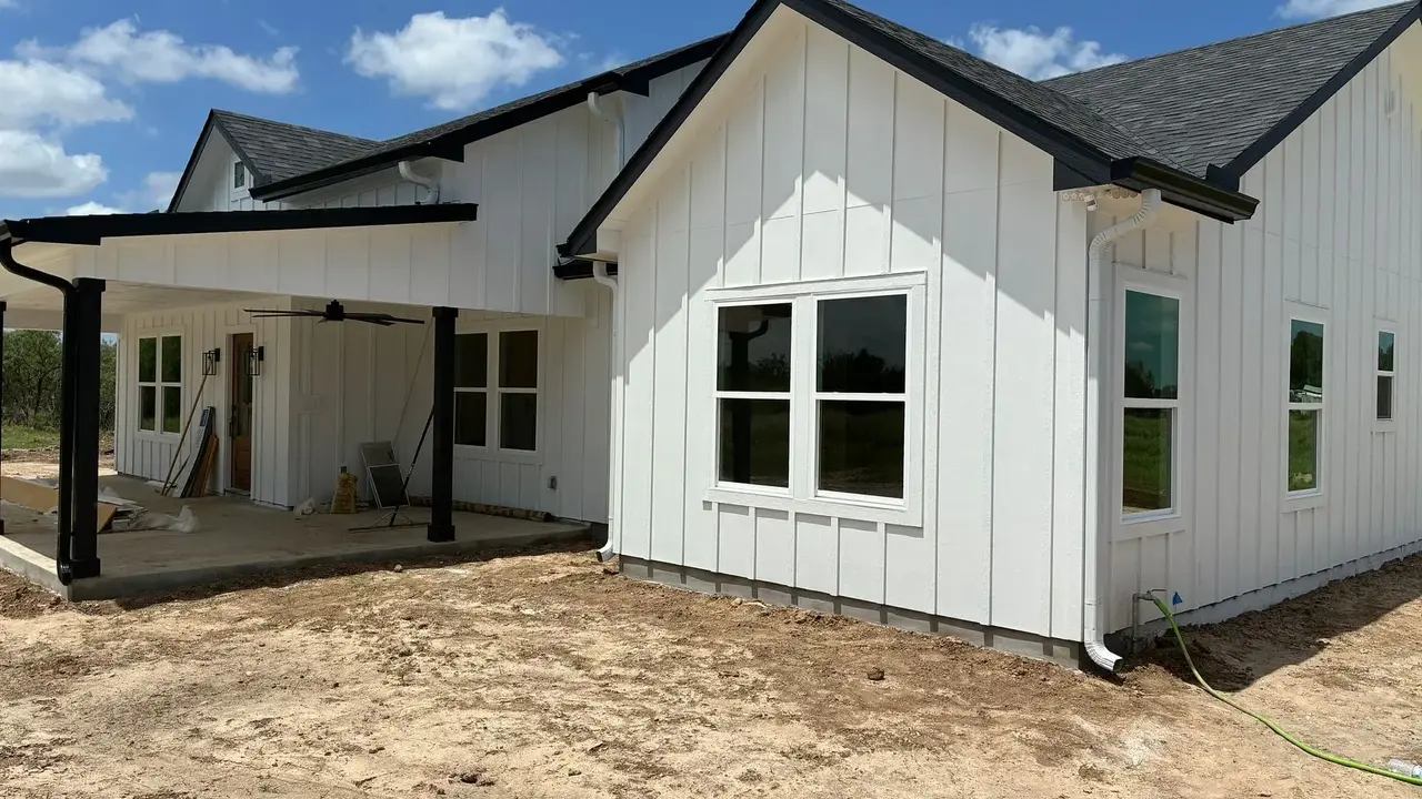 Seamless Gutter Installation