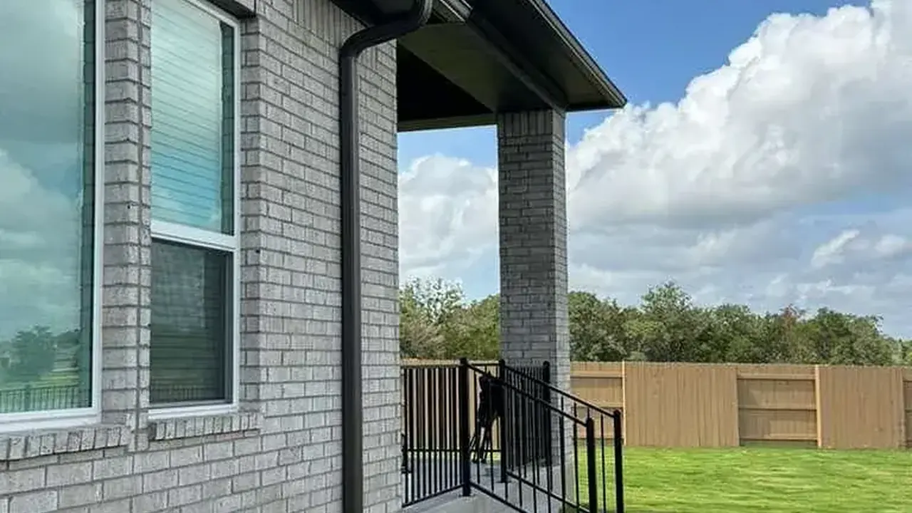 Seamless Gutter Installation