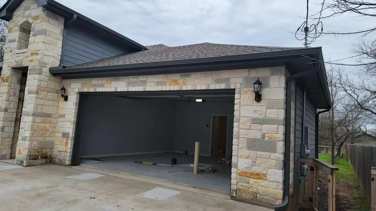 Seamless Gutter Installation