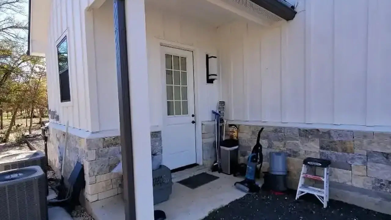 Seamless Gutter Installation