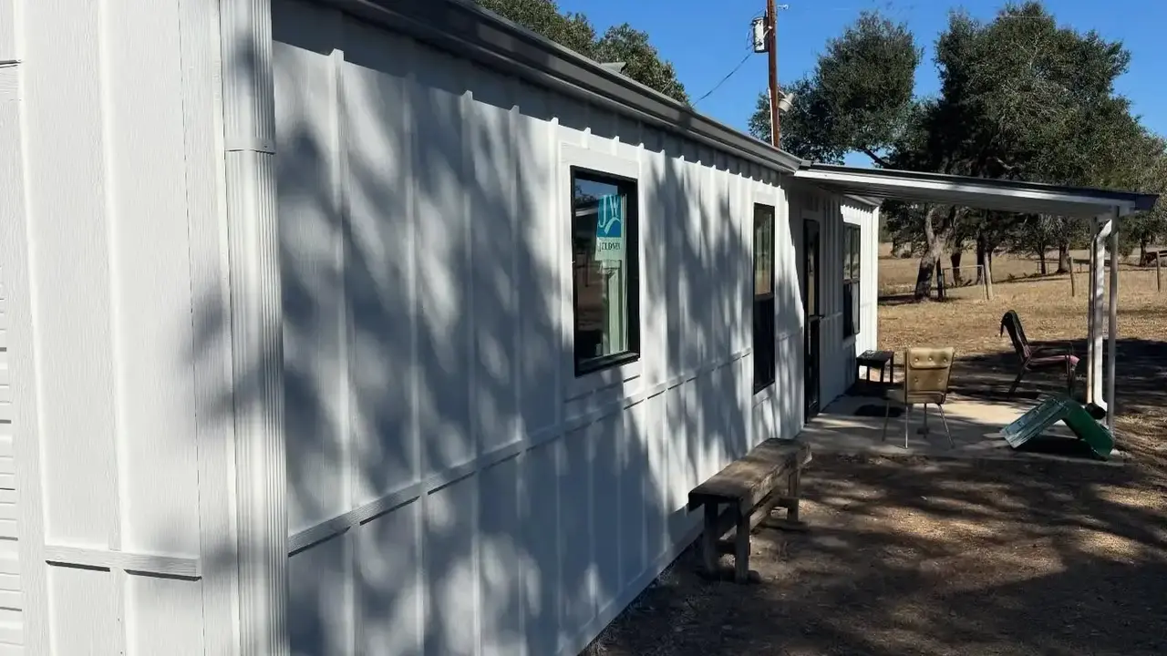 Seamless Gutter Installation