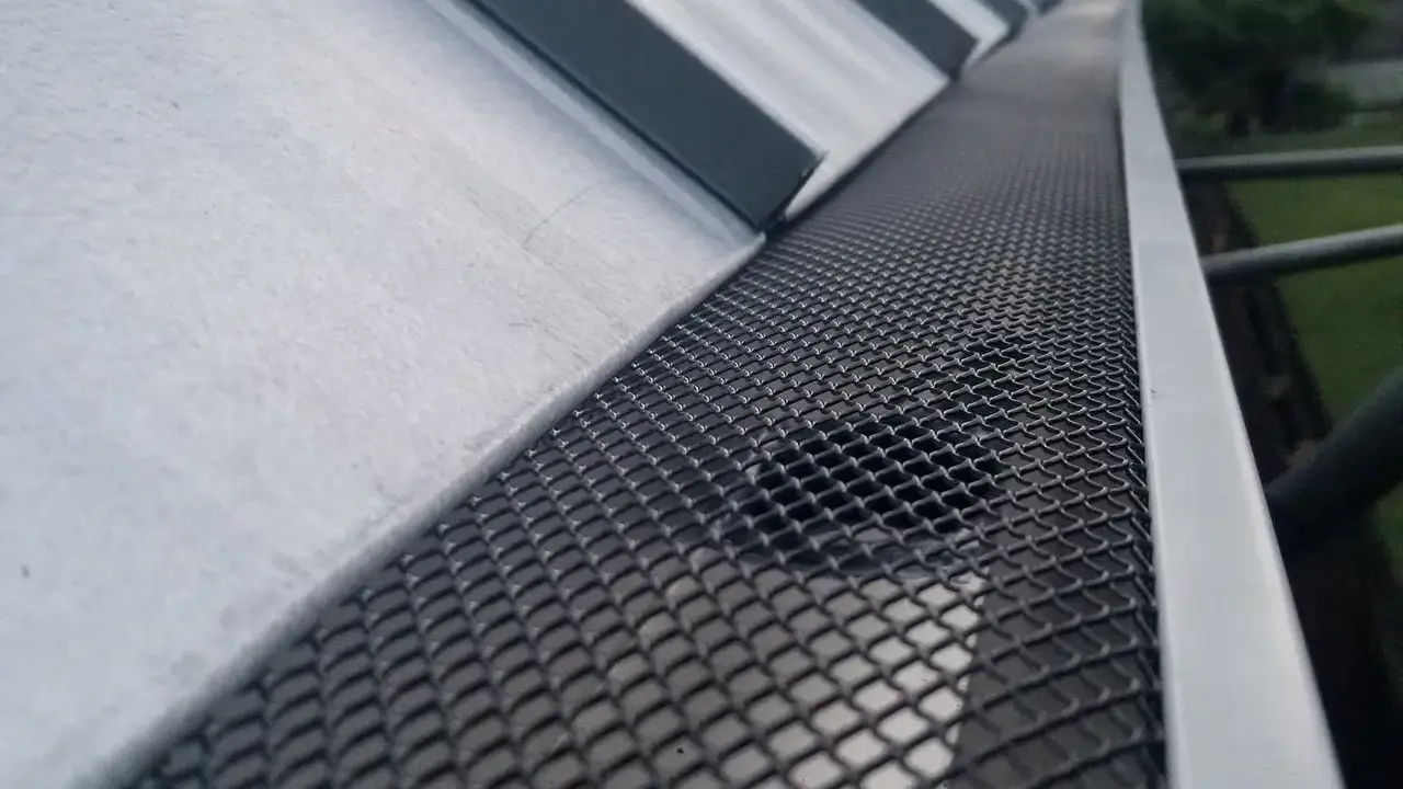 Seamless gutter project 01 10