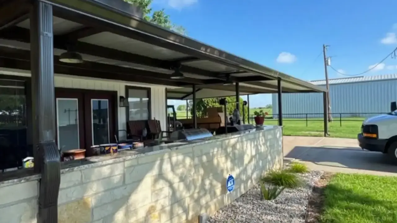 Seamless Gutter Installation